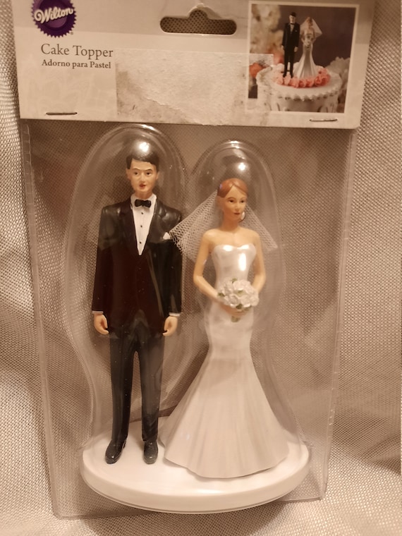Modern Wilton Wedding Cake Topper With Veil. Beautiful Bride White