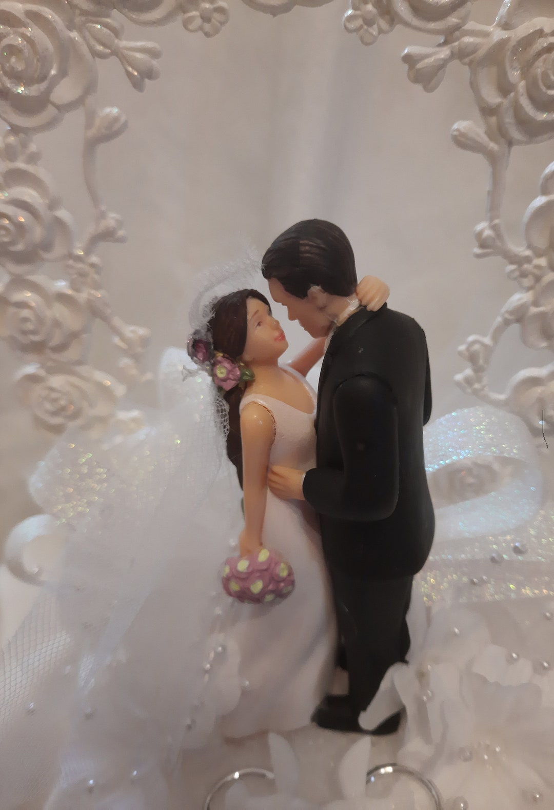 Wedding Cake Topper Caucasian Dark Hair Bride With Veil, and Groom - Etsy