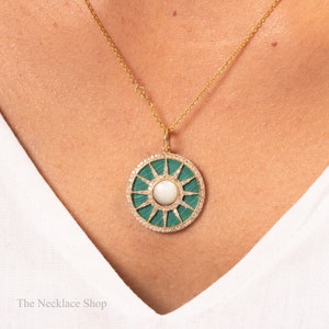 Malachite Pendant Necklace/Round Pearl Pendant/Diamond Accents/Mother Of Pearl/Sun Shaped/Disc Coin Pendant/Wedding Anniversary/Valentine&#39;s