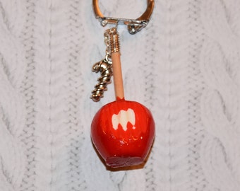 porte clé fimo pomme d'amour croqué