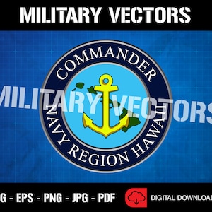 Könnte beinhalten: Ein blauer und silberner Kreis mit dem Text "Commander Navy Region Hawaii" und einem Anker mit gelber Umrandung auf blauem Hintergrund. Der Anker befindet sich über einer grünen Umrandung der hawaiianischen Inseln.