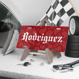 Spersonalizowana aluminiowa tablica rejestracyjna w stylu bandany 6x12, niestandardowa tablica samochodowa, wyjątkowy prezent samochodowy, wyjątkowa dekoracja