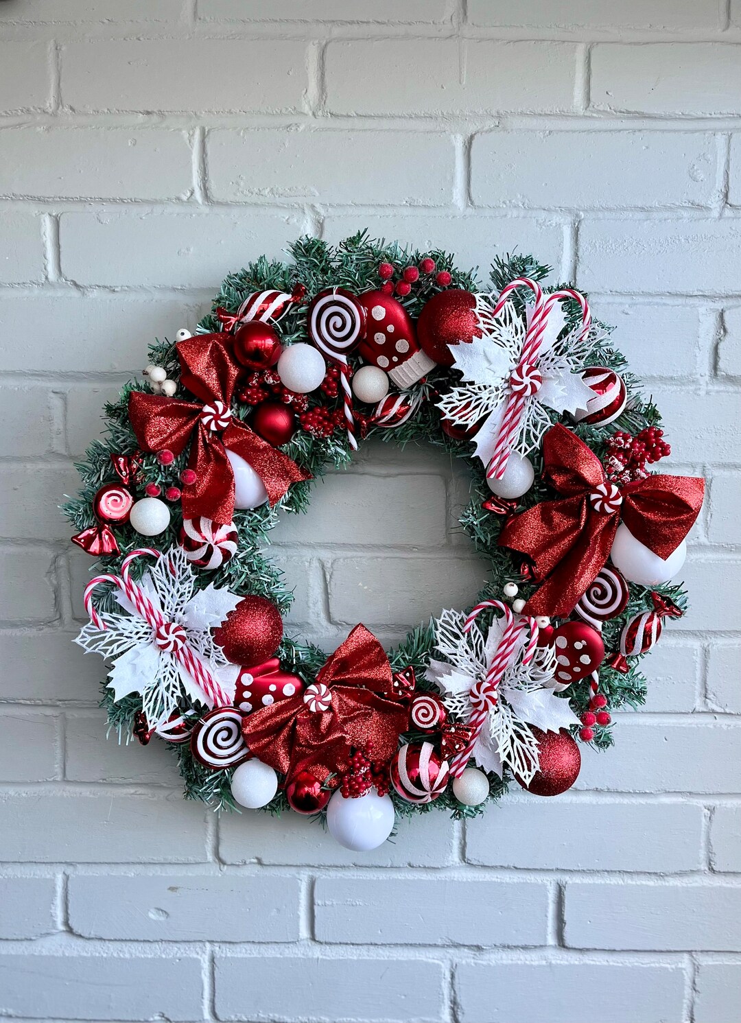 Candy Cane Christmas Wreath A Fun Red & White Christmas Etsy UK
