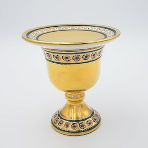 Chalice with Paten decorated with 18 carat gold FIRST CHOICE. Hand painted artistic ceramic from Deruta. 100% Made in Italy.