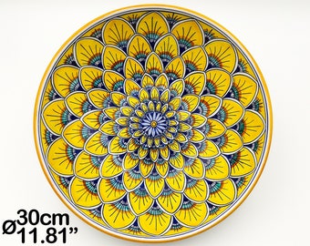 Tigela para Salada Bolo - Centro de Mesa com Estampa Geométrica de Caudas de Pavão Amarelas. Cerâmica artística de Deruta pintada à mão. 100% FEITO NA ITÁLIA