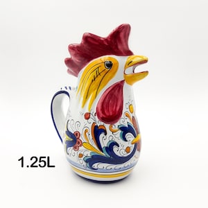 Kan met haanmotief - karaf - bierpul, gedecoreerd in Ricco Deruta, 1,25 liter. Handbeschilderd artistiek keramiek van Deruta. 100% gemaakt in Italië.