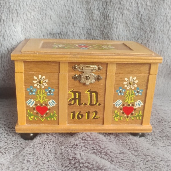 Vintage Painted "1612 A.D."  Wooden Music Box - Unbranded - Plays "Lara's Theme" From Dr. Shivago - Gently Previously Loved - FREE Shipping