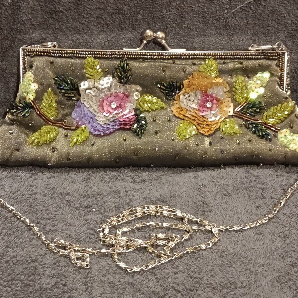 Green Fabric Bead & Sequin Embellished Floral Handbag Clutch Purse With 23" Metal Chain Strap - Unbranded - Previously Loved - FREE Shipping