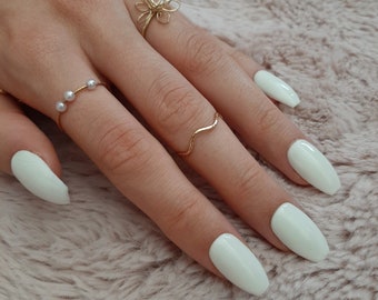 White Press On Nails | Ready to Ship Medium Coffin Shape | Handmade Solid Color Nail Set | Classic Reusable Nails for Everyday or Events