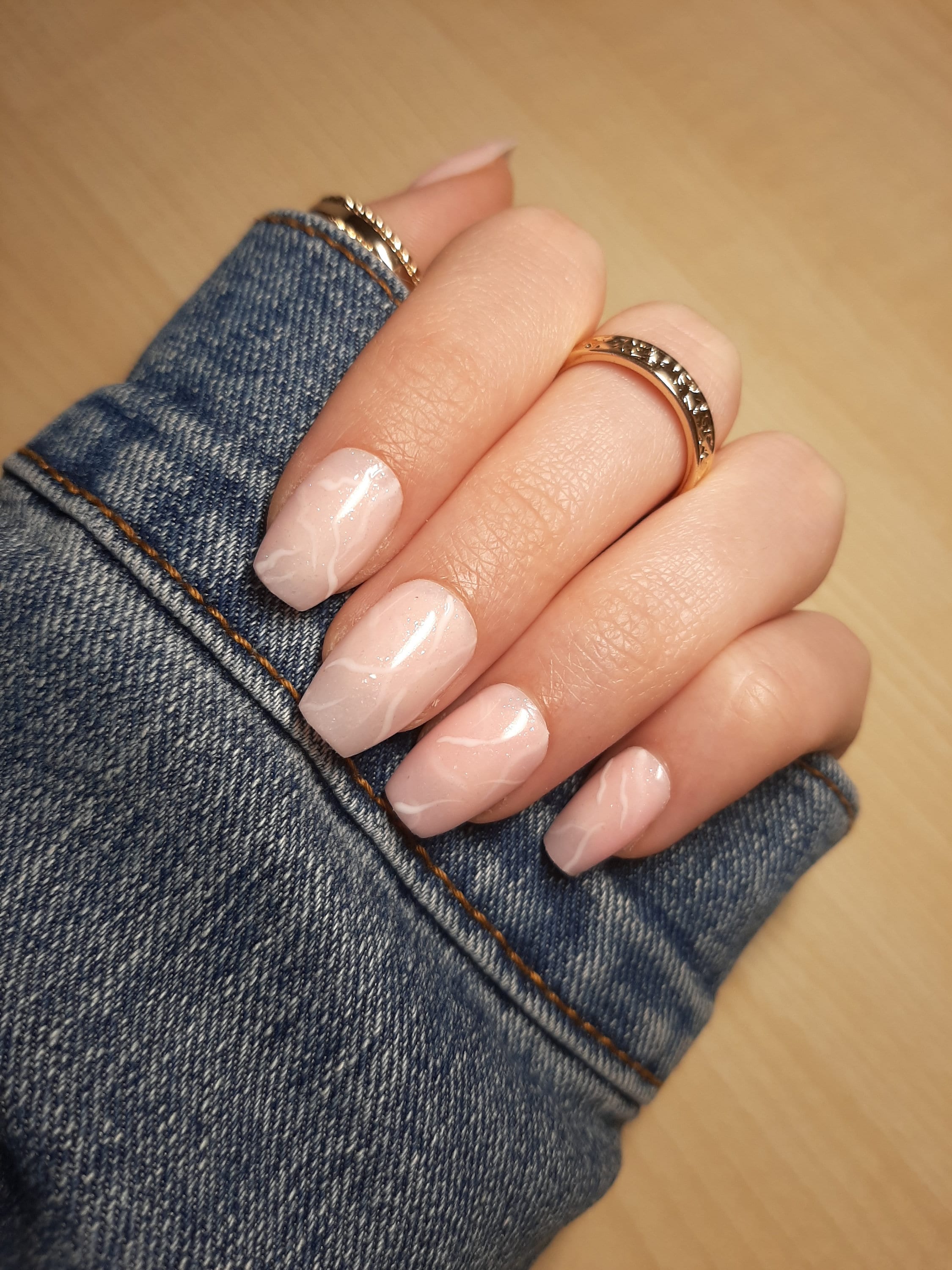 Rose Quartz Nails Effect
