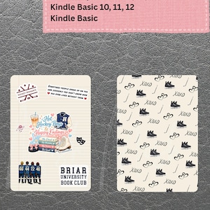 Könnte beinhalten: Digitaler Download für Kindle-Geräte. Das Bild zeigt zwei Buchcover mit einem Hockey-Romantik-Thema. Ein Cover hat eine Collage aus Illustrationen und Text, das andere ein Muster aus Hockeyskates und Herzen.