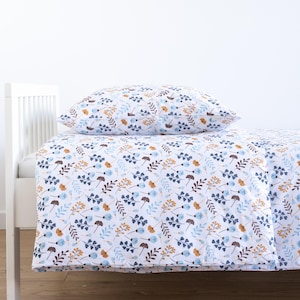 Flowers BLUE YELLOW flower meadow bedding. Youth, baby, and children&#39;s bedding. Common bed sizes for children, teenagers, and adults.