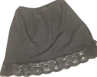 ZWART glanzend nylon slip met halve taille, kanten rand, onderrok voor dames, handgemaakt gemaakt in Frankrijk Verschillende lengtes Franse lingerie cadeau