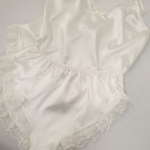 Ivory Shiny satin High cut French Knicker and camisole top, cream lace trim. pyjama set, Hand made lingerie made in France, High waist panty