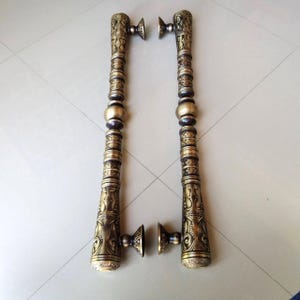 Set di maniglie per porte antiche in ottone massiccio, maniglia d'ingresso vintage incisa, maniglia di lusso per ingresso principale, maniglia decorativa in ottone per cancello.