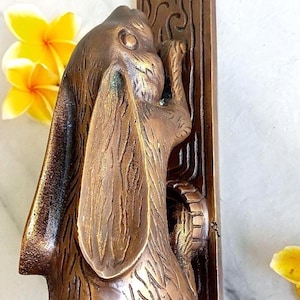 Aldaba de puerta de conejo de latón macizo, herrajes antiguos para puerta principal con forma de conejo, decoración vintage para entrada de casa de campo.