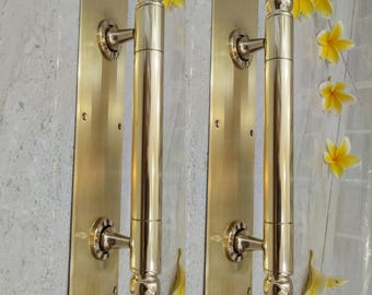 Paar polierte Messing-Türgriffe mit Rosette, goldene Eingangstürgriffe, luxuriöse Haustürbeschläge, Haupteingangsgriff 32 cm