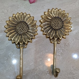 2x Golden Vintage Large SUNFLOWER wall hook Coat Wall Hook Brass Old Style 16.5 cm Wall Mounted Hand Cast 6.49" Inches,Wall Door Hook