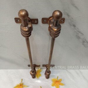 Solid brass door handle
Brass door pull
Brass door lever
Brass door knob
Handcrafted brass door handle
Custom brass door handle
Luxury brass door handle
Modern brass door handle
Traditional brass door handle
Polished brass door handle