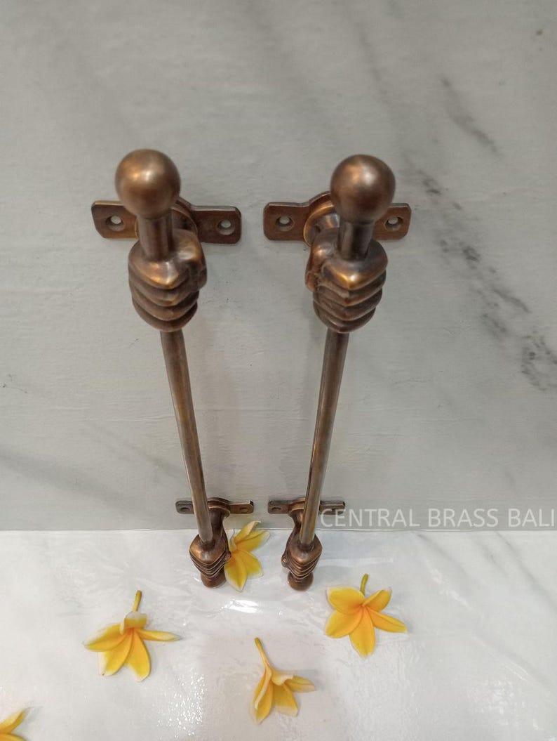 Solid brass door handle
Brass door pull
Brass door lever
Brass door knob
Handcrafted brass door handle
Custom brass door handle
Luxury brass door handle
Modern brass door handle
Traditional brass door handle
Polished brass door handle