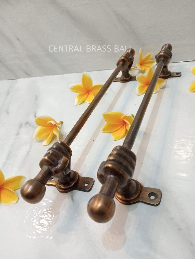 Vintage brass door handle
Antique brass door pull
Solid brass entry handle
Elegant brass door pull
Unique brass door handle
Main entry brass handle
Handcrafted brass door pull. Decorative brass door handle
Solid brass door pull, Brass entry door