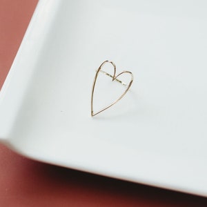 18K Gold Plated Open Heart Ring, Gift for her, Trendy Gold Ring, Minimalist Thin Ring, Simple Ring, Dainty Ring, Shiny Gold Plated Wire Ring