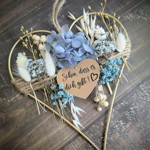 Corona a forma di cuore di fiori secchi – “È fantastico che tu esista!” – Idea regalo e decorazione