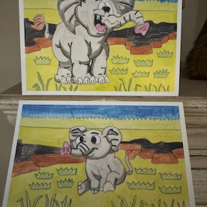 Puede incluir: Dos dibujos de elefantes en un campo de hierba. El primer elefante est&aacute; de pie y tiene la trompa levantada. El segundo elefante est&aacute; sentado y tiene la trompa en la boca. Ambos elefantes son grises y tienen narices rosas. Los dibujos est&aacute;n en papel blanco con un cielo azul y hierba amarilla. El dibujo de abajo tiene el texto "THANKS A TON!" escrito debajo.