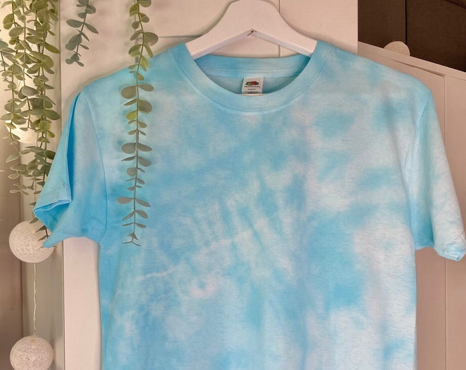Tie dye T-Shirt - Blue Fluffy Clouds - 100% Cotton - Handmade in the UK - Adult and Child Sizes Available - FREE Postage