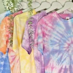Tie Dye T-Shirts - Individuelle und einzigartige Designs - 100% Baumwolle - Handgefertigt in Großbritannien - Volle Auswahl an Größen verfügbar - Unisex - KOSTENLOSES Porto