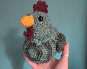 Peluche di pollo all'uncinetto fatto a mano (blu)