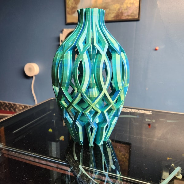 Beautiful Vista Vase