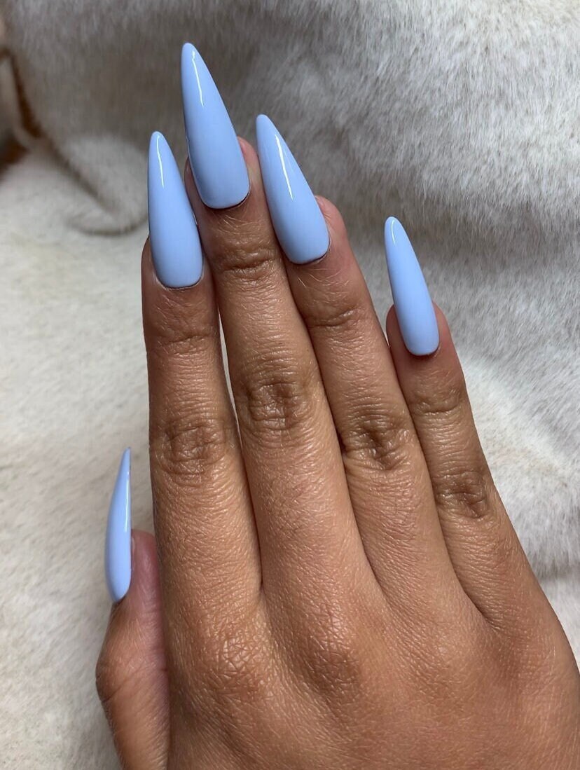 baby blue nails short