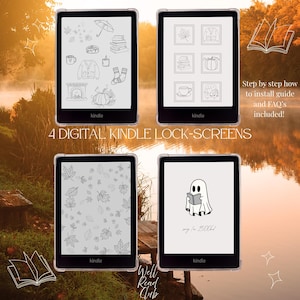 Può includere: Vengono mostrati quattro schermate di blocco Kindle digitali, ciascuna con un design diverso a tema autunnale. Gli schermi presentano illustrazioni di una zucca, foglie, un fantasma che legge un libro e altri elementi accoglienti. Il testo "4 DIGITAL KINDLE LOCK-SCREENS" è visibile.
