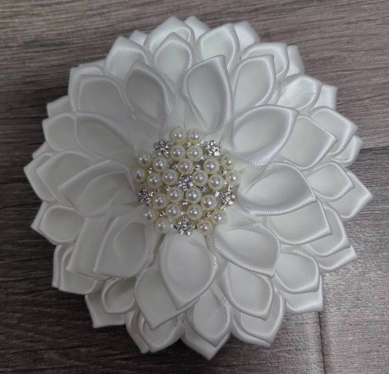 Delta Sigma Theta African Violet Satin Brooch White Flower