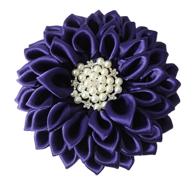 Delta Sigma Theta African Violet Satin Brooch image 4