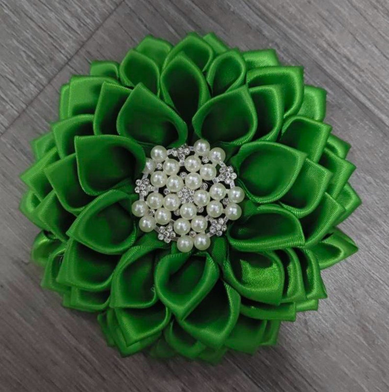 OES Flower Brooch with Magnetic backing Green Flower