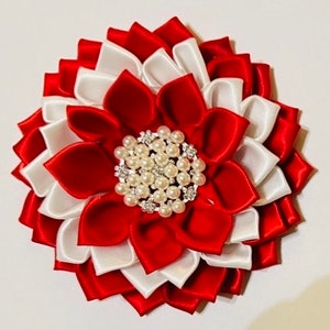 Delta Sigma Theta African Violet Satin Brooch White/Red Flower