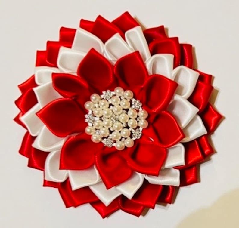 Delta Sigma Theta African Violet Satin Brooch White/Red Flower