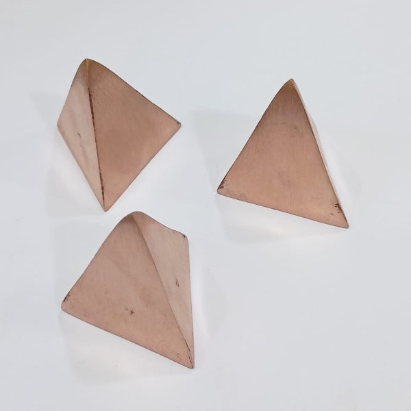 Copper Pyramid Vastu Energy For South East Vastu Defect - Triangle Shape