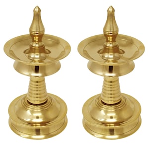 Nilavilakku- Kerala Brass Oil Lamp for Pooja at Home, Office or Gifting Purpose (4 Inch Height) Set of 2