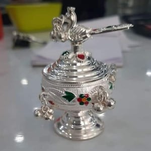 Traditional Peacock Design Silver Kumkum Holder, Antique Design Sindoor Dibbi for Personal and Pooja Usage (Design May Varies on Dibbi)