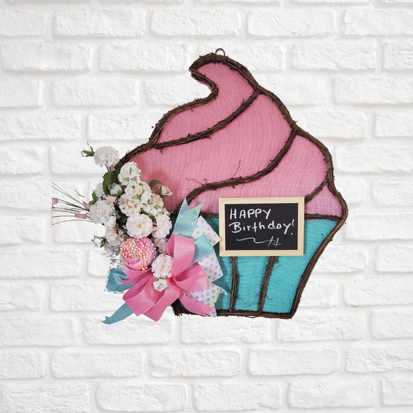 Burlap twig cupcake wall hanger, Birthday decoration, Birthday décor, Cupcake hanger, Party décor, Happy birthday, Cupcake shop, Bakery