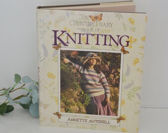 Vintage hardcovered knitting book from 1988/ 154 pages of knitting projects