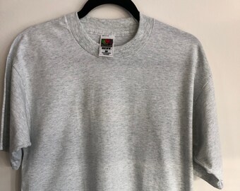 T-shirt gris basique basique à col rond pour jeune