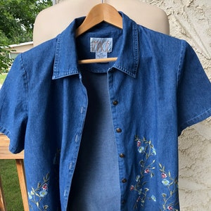 Vintage Image Denim Short Sleeve Blouse