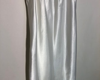 Vintage Vanity Fair White 1/2 Slip