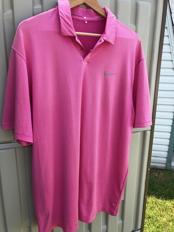 tiger woods pink golf shirt