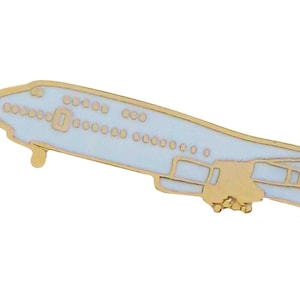 Boeing 747 Jumbo Jet Aircraft Pin Badge
