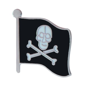 Pirate Skull & Crossbones Jolly Roger Pin Badge
